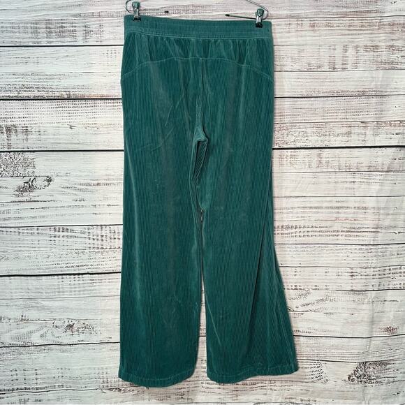 Lululemon Size 10 Scuba Mid Rise Wide Leg Pant Velvet Cord Storm Teal - Picture 2 of 9